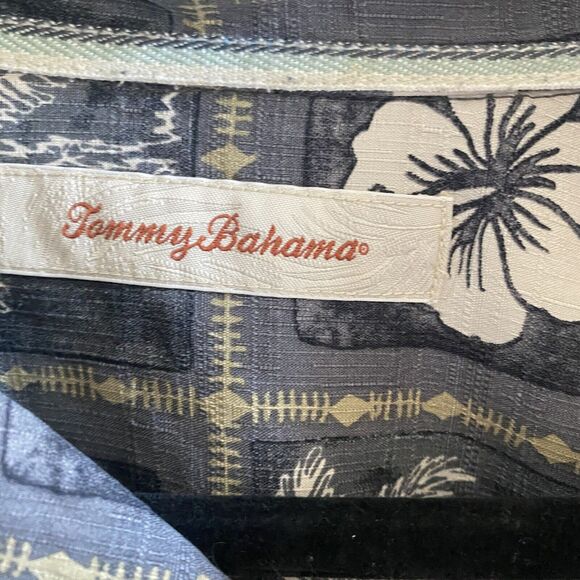 Tommy Bahama Shirt Mens Large Gray  Floral Hawaiian Silk Button Up Short Sleeve - Picture 7 of 9